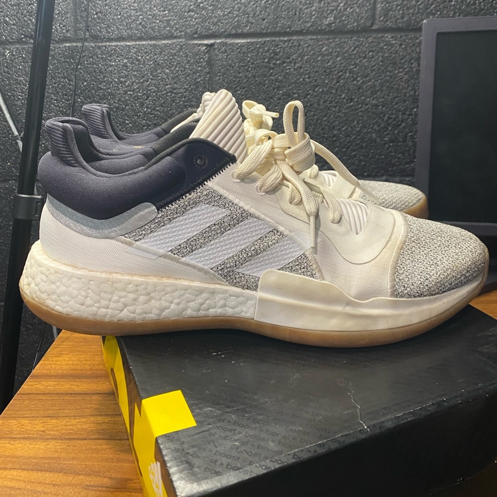 Adidas marquee boost low